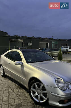 Купе Mercedes-Benz C-Class 2001 в 