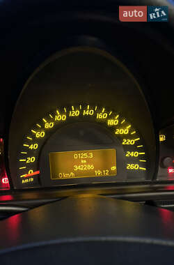 Купе Mercedes-Benz C-Class 2001 в 