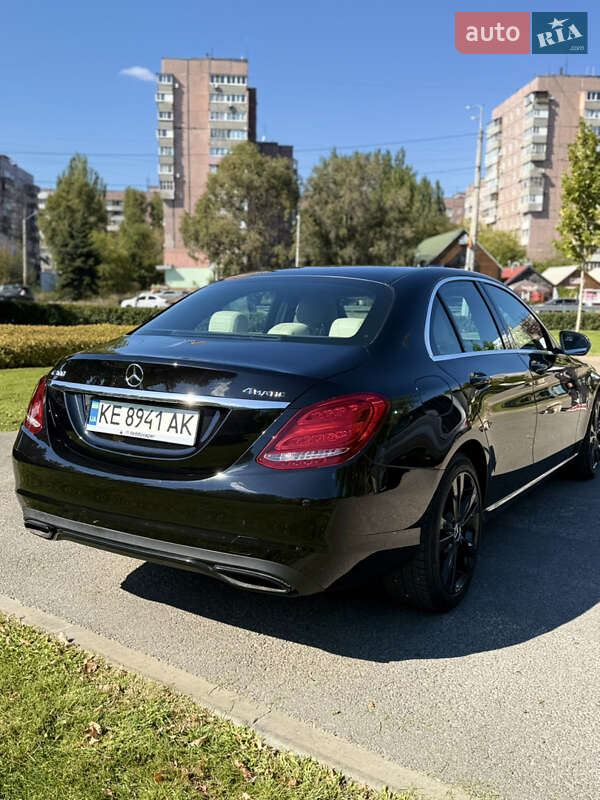 Седан Mercedes-Benz C-Class 2016 в Днепре