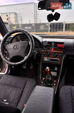 Седан Mercedes-Benz C-Class 1995 в 