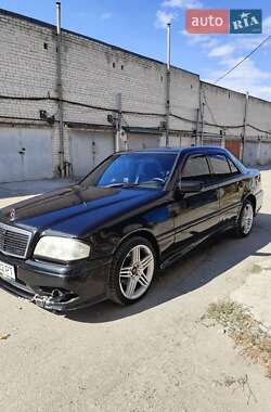 Седан Mercedes-Benz C-Class 1999 в Днепре