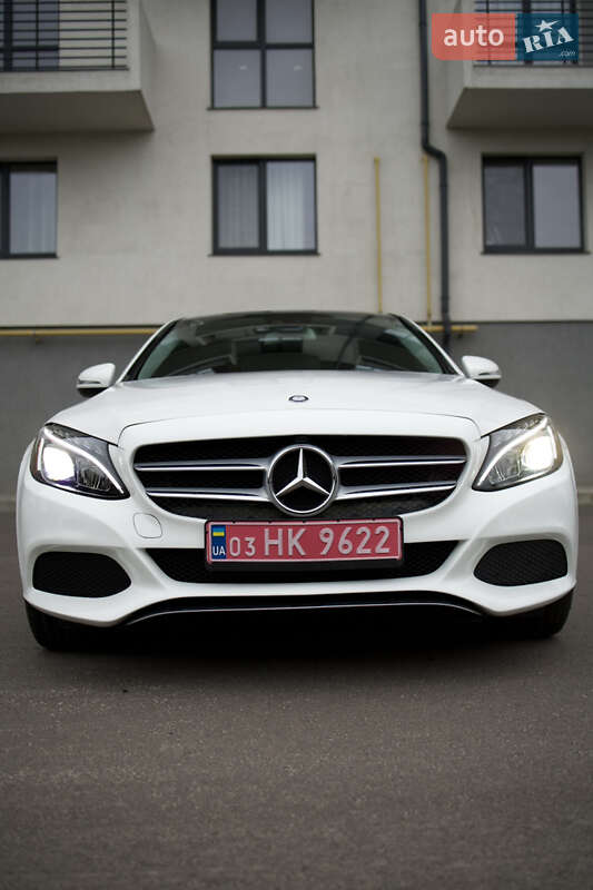 Седан Mercedes-Benz C-Class 2016 в Сарнах