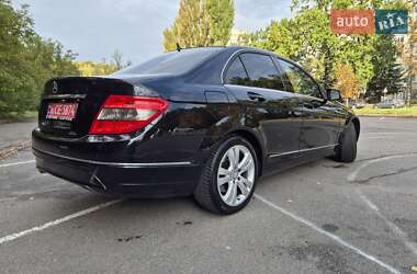 Седан Mercedes-Benz C-Class 2011 в 