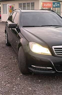 Универсал Mercedes-Benz C-Class 2011 в 