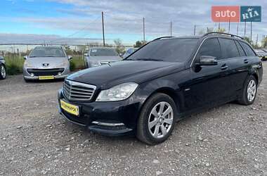 Универсал Mercedes-Benz C-Class 2011 в Ужгороде
