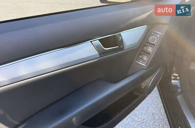 Седан Mercedes-Benz C-Class 2011 в 