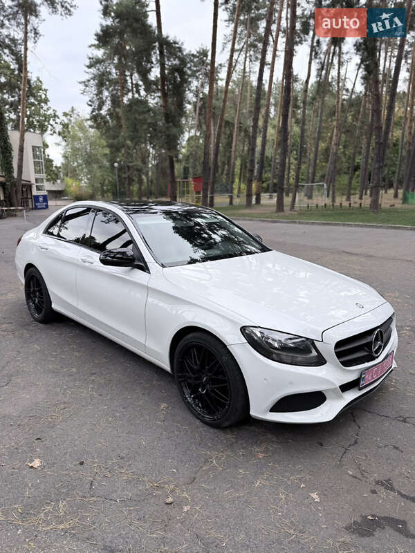 Седан Mercedes-Benz C-Class 2016 в Черкаса��