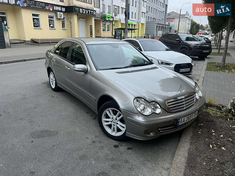 Седан Mercedes-Benz C-Class 2007 в 
