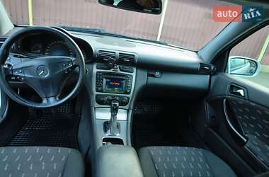 Купе Mercedes-Benz C-Class 2004 в 