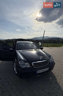 Седан Mercedes-Benz C-Class 2000 в 