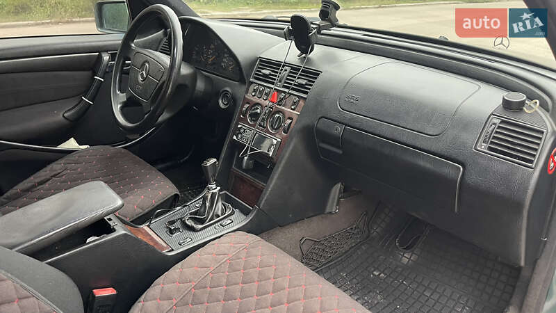 Універсал Mercedes-Benz C-Class 1999 в Житомирі
