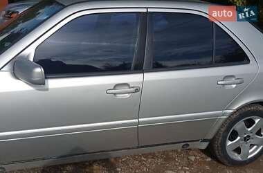 Седан Mercedes-Benz C-Class 1993 в 