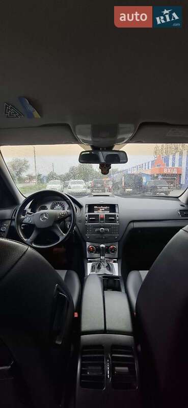 Седан Mercedes-Benz C-Class 2008 в Ровно