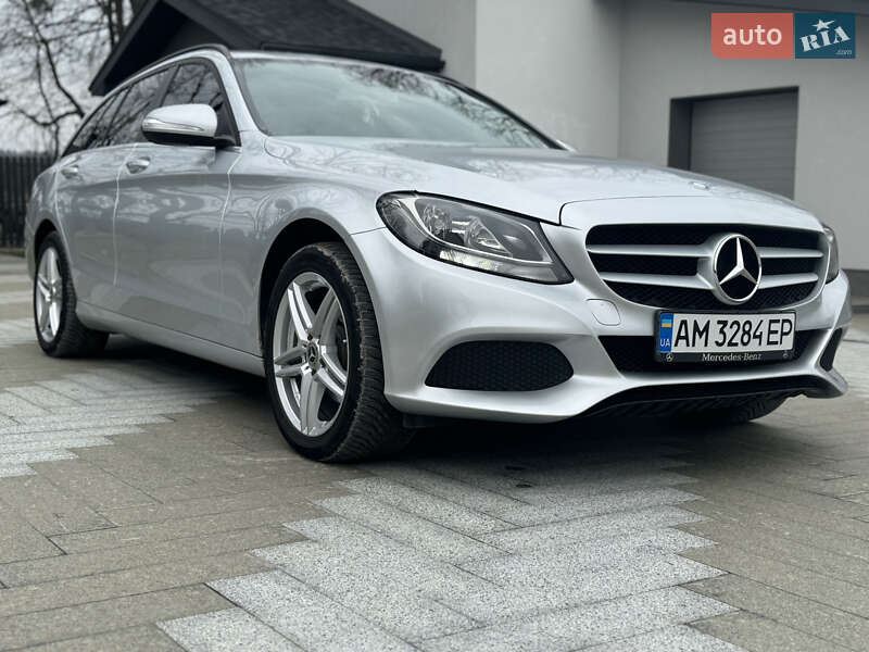Универсал Mercedes-Benz C-Class 2015 в 
