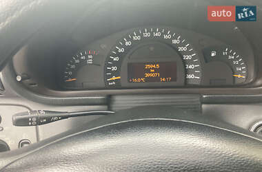 Універсал Mercedes-Benz C-Class 2003 в Києві