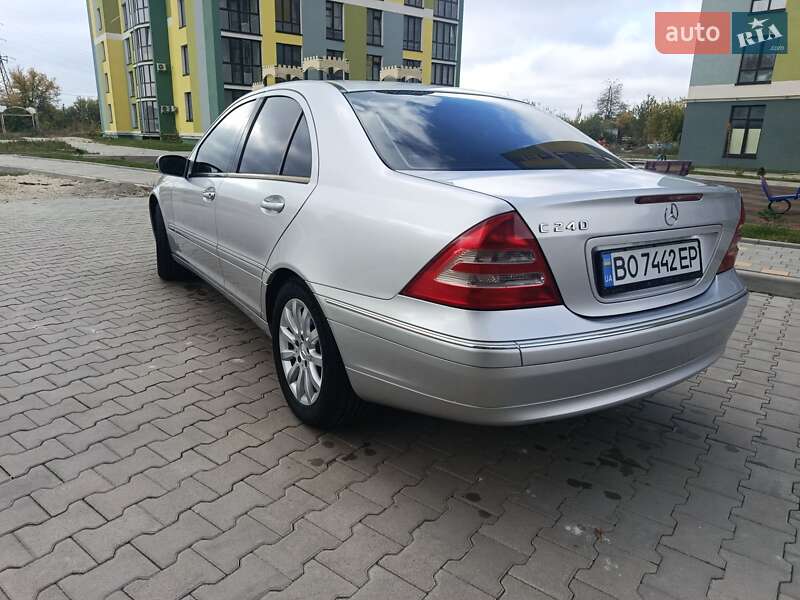 Седан Mercedes-Benz C-Class 2001 в Тернополе