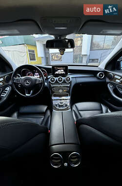 Седан Mercedes-Benz C-Class 2017 в 