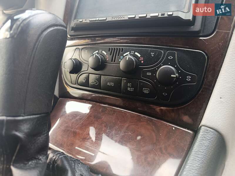 Седан Mercedes-Benz C-Class 2001 в Тернополе