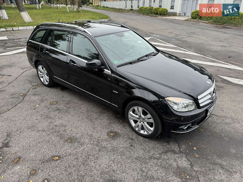 Универсал Mercedes-Benz C-Class 2009 в Виннице