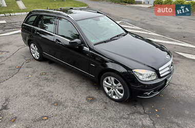 Универсал Mercedes-Benz C-Class 2009 в 