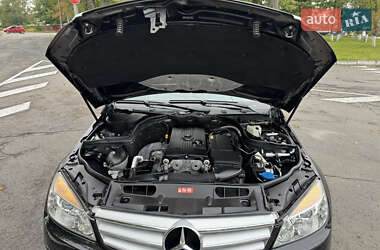 Универсал Mercedes-Benz C-Class 2009 в 