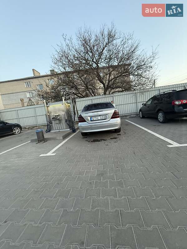 Седан Mercedes-Benz C-Class 2001 в Миколаєві фото 12 Седан Mercedes-Benz C-Class 2001 в Миколаєві
