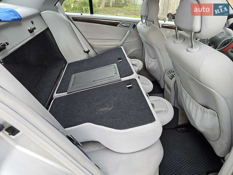 Седан Mercedes-Benz C-Class 2003 в Дрогобыче фото 8 Седан Mercedes-Benz C-Class 2003 в Дрогобыче