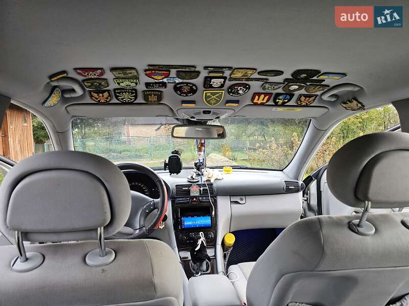 Седан Mercedes-Benz C-Class 2003 в Дрогобыче фото 13 Седан Mercedes-Benz C-Class 2003 в Дрогобыче