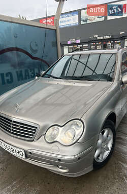 Універсал Mercedes-Benz C-Class 2003 в Кривому Розі