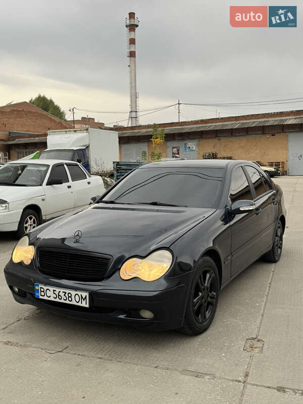 Седан Mercedes-Benz C-Class 2002 в Полтаве