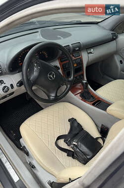 Седан Mercedes-Benz C-Class 2002 в 