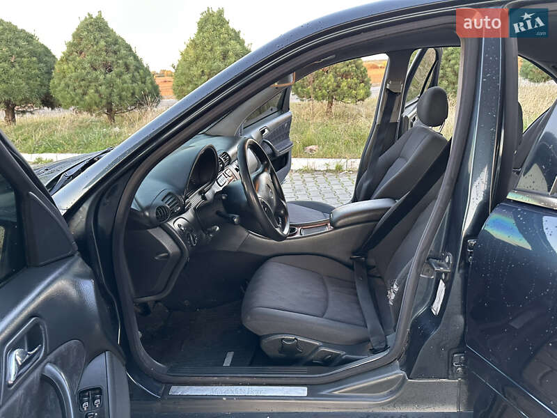 Седан Mercedes-Benz C-Class 2001 в Жовкве