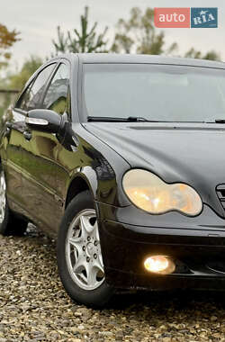 Седан Mercedes-Benz C-Class 2003 в 