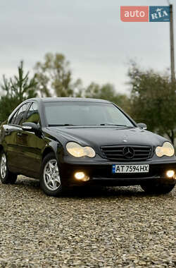 Седан Mercedes-Benz C-Class 2003 в 