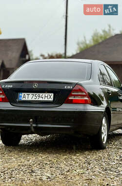 Седан Mercedes-Benz C-Class 2003 в 