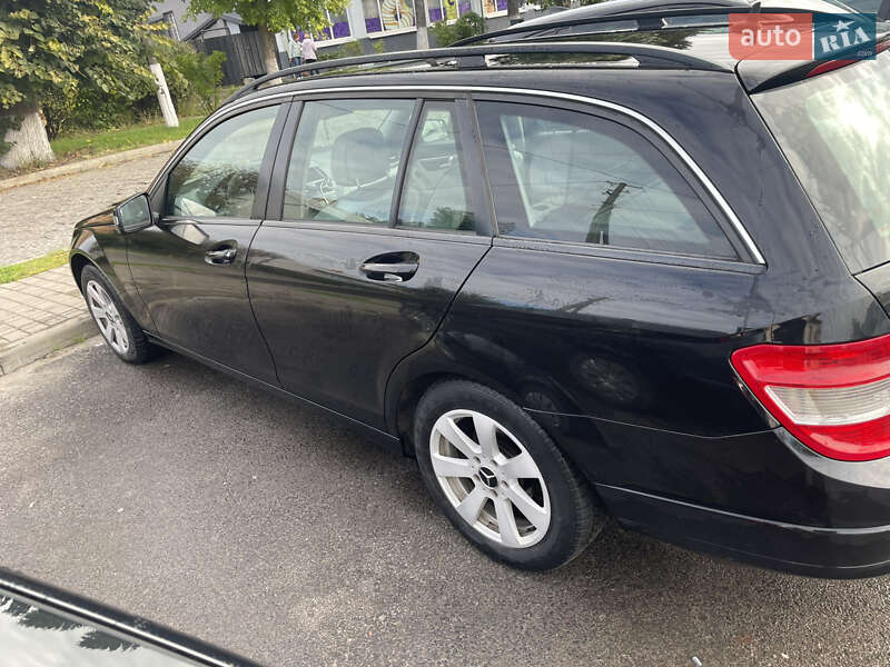 Универсал Mercedes-Benz C-Class 2009 в Луцке
