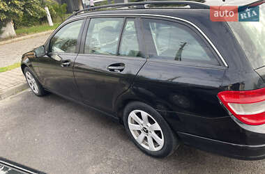Універсал Mercedes-Benz C-Class 2009 в  фото 8 Універсал Mercedes-Benz C-Class 2009 в