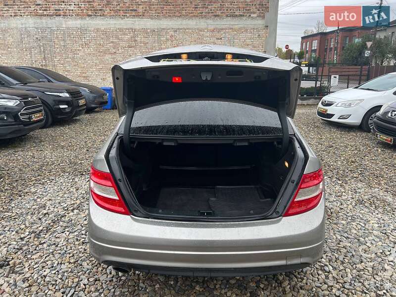 Седан Mercedes-Benz C-Class 2007 в Коломые