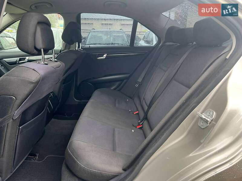Седан Mercedes-Benz C-Class 2007 в Коломые