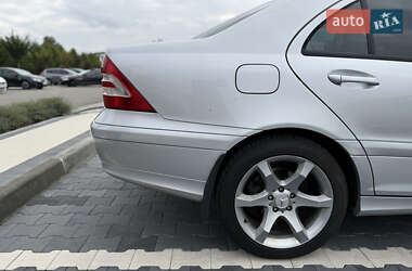 Седан Mercedes-Benz C-Class 2006 в 