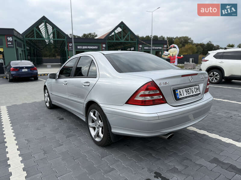 Седан Mercedes-Benz C-Class 2006 в Ірпені