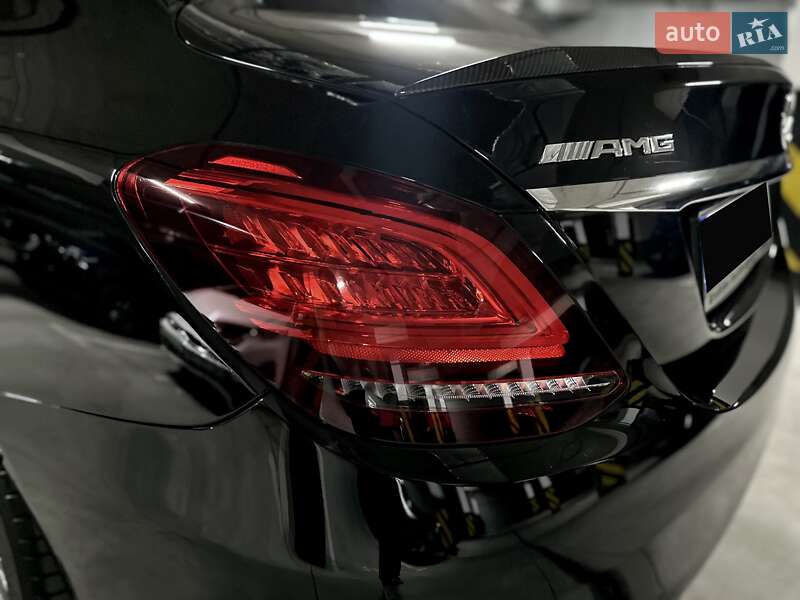 Седан Mercedes-Benz C-Class 2019 в Дніпрі