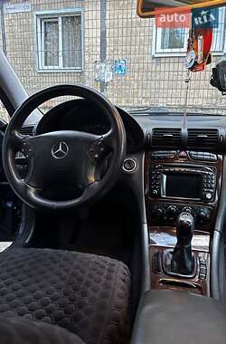 Седан Mercedes-Benz C-Class 2003 в 