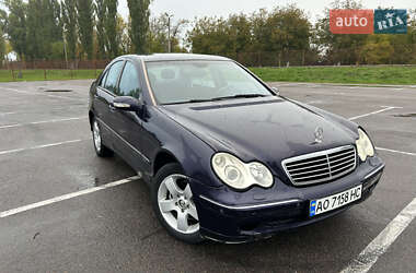 Седан Mercedes-Benz C-Class 2003 в 