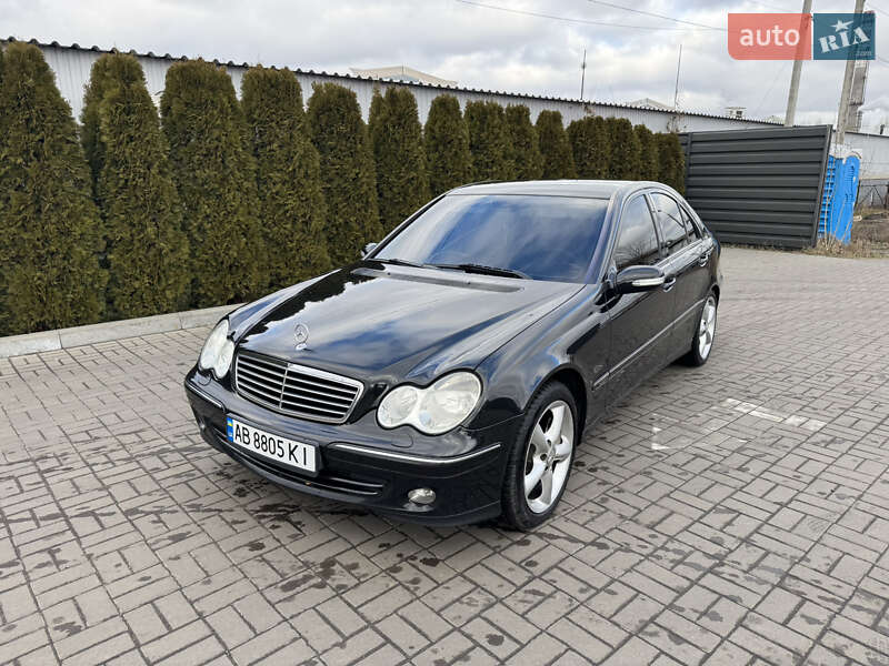 Mercedes-Benz C-Class 2004