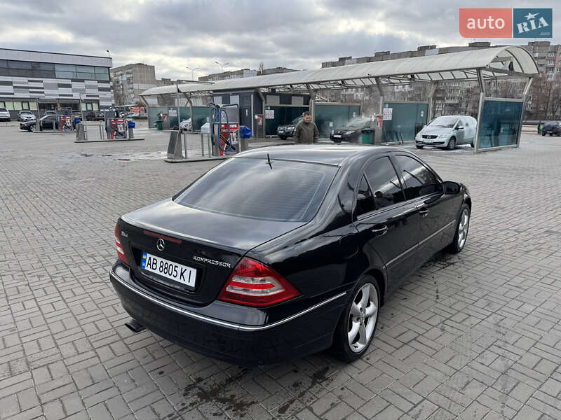 Седан Mercedes-Benz C-Class 2004 в Могилев-Подольске