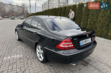 Седан Mercedes-Benz C-Class 2004 в 