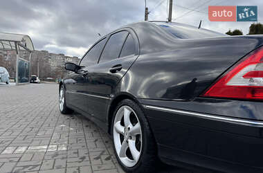 Седан Mercedes-Benz C-Class 2004 в 