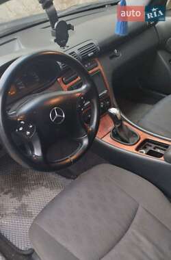 Седан Mercedes-Benz C-Class 2002 в 