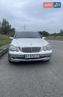 Седан Mercedes-Benz C-Class 2002 в 